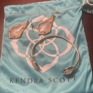 Kendra Scoot Gold Alex drop earrings and bracelet